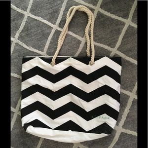 Silpada Chevron Tote, with inside zipped pocket and rope handles